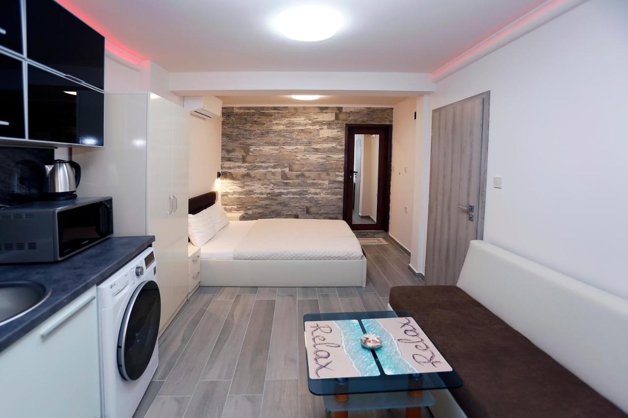 Deluxe 2 Studios City Center Burgas Extérieur photo