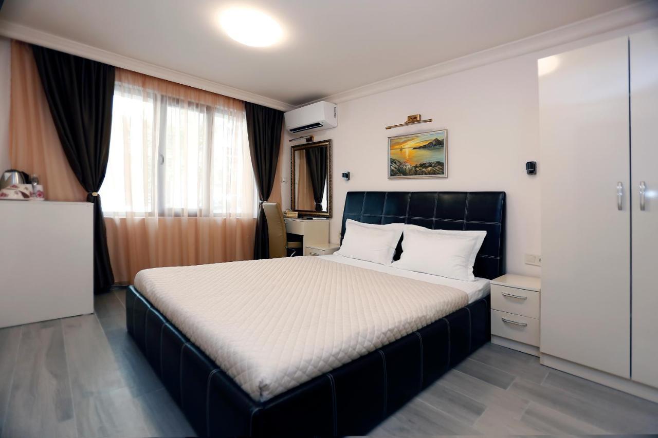 Deluxe 2 Studios City Center Burgas Extérieur photo
