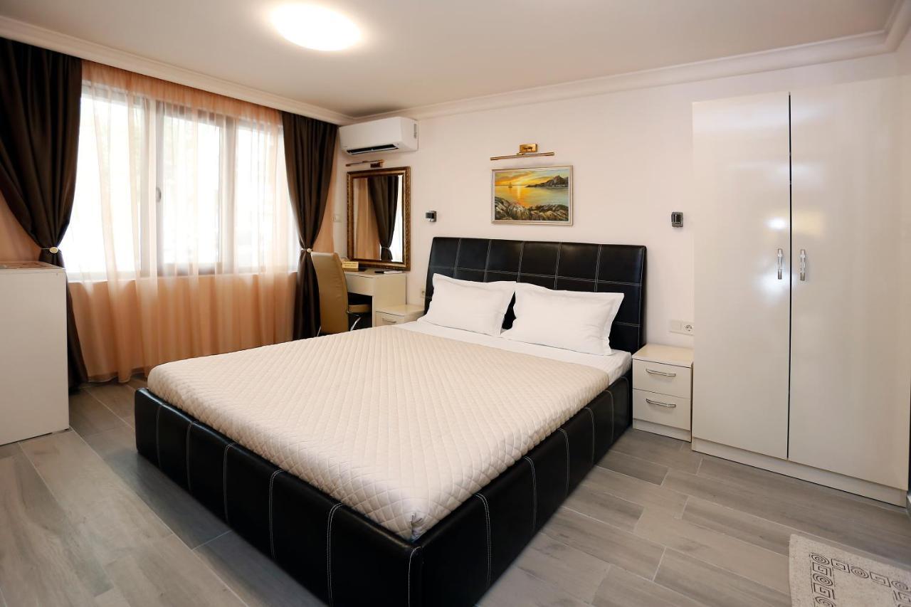 Deluxe 2 Studios City Center Burgas Extérieur photo