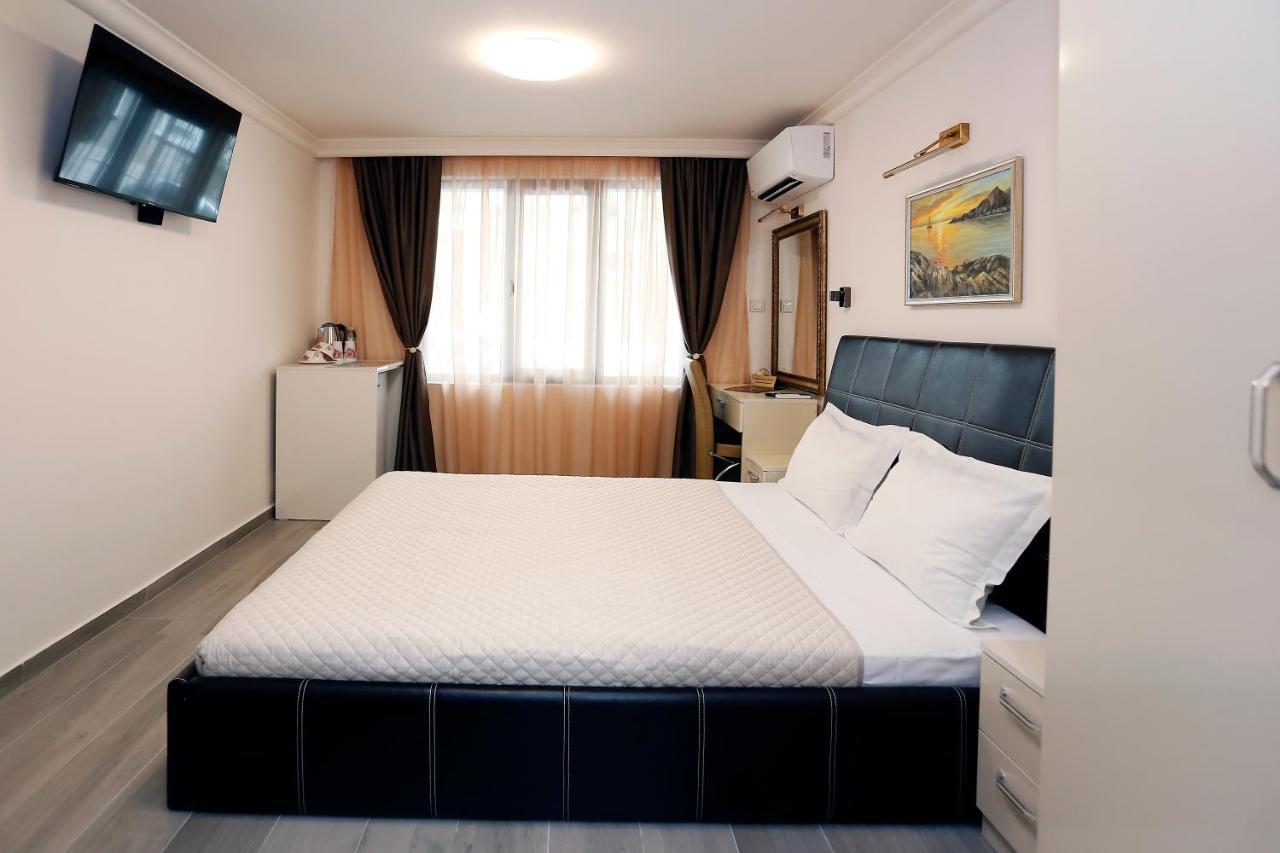 Deluxe 2 Studios City Center Burgas Extérieur photo